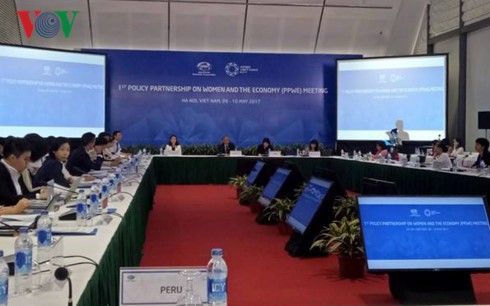 Senior APEC officials convene 2nd meeting in Hanoi