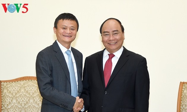 Alibaba Chairman urged to help boost e-commerce in Vietnam