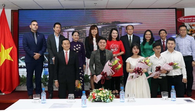 Ho Chi Minh City boosts friendship with Singapore