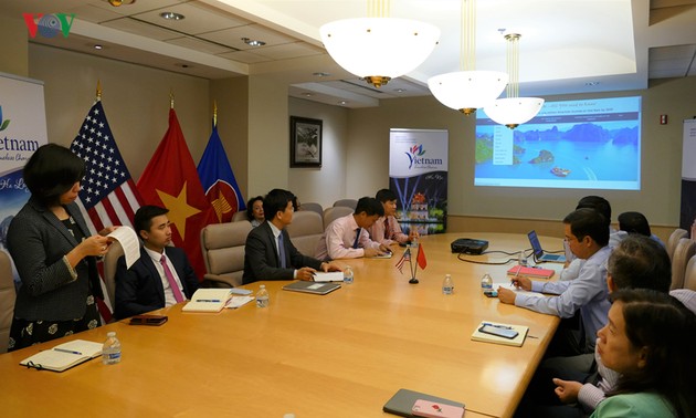 Vietnamese Embassy in US launches tourism, culture website