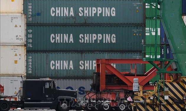 US imposes additional tariffs on Chinese products