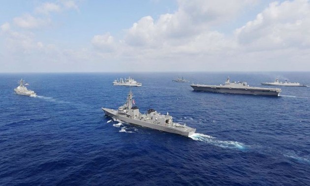 World powers send warships to East Sea