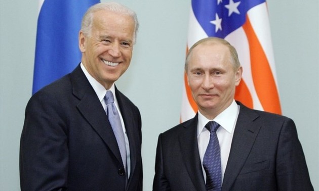 US President hopes to meet Putin in June