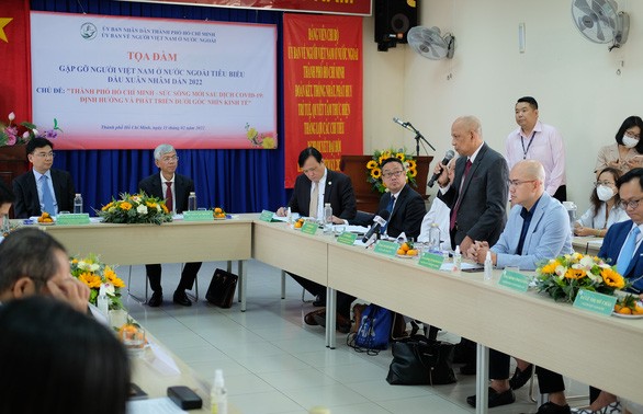 Overseas Vietnamese contribute ideas to post-pandemic recovery