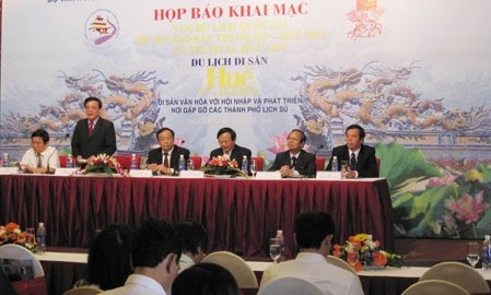 Pressekonferenz über das Hue-Festival 