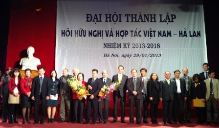 40 Jahre der Aufnahme diplomatischer Beziehungen Vietnams und der Niederlande
