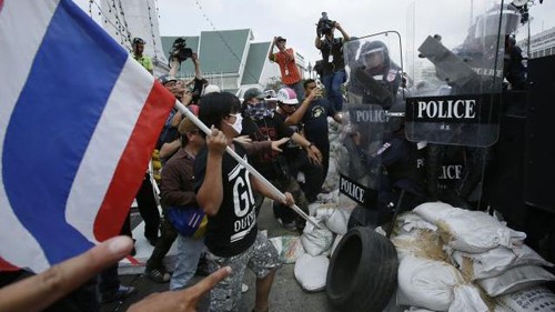 Thailand: Ein Protestführer und 100 Demonstranten wurden festgenommen