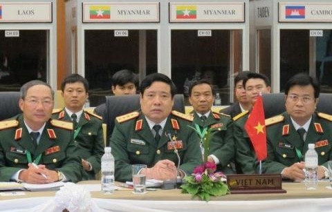 Vietnam nimmt an ASEAN-Verteidigungsministerkonferenz in Myanmar teil