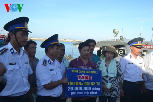 Rückkehr der Fischer, deren Boot von einem chinesischen Boot gerammt und versenkt wurde