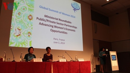 Lob für Vietnam auf dem Weltwirtschaftsforum für Frauen 2014