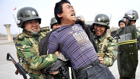 China verurteilt Terrorverdächtige in Xinjiang