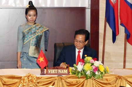 Premierminister Nguyen Tan Dung hielt Rede beim Gipfel des Dreiländerecks    