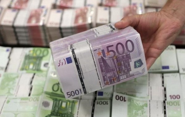 Europäische Kommission bietet Frankreich, Italien und Belgien mehr Zeit für Korrektur des Haushalts