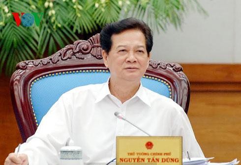 Premierminister Nguyen Tan Dung leitet die Regierungssitzung im Januar 2015