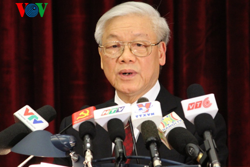 KPV-Generalsekretär Nguyen Phu Trong lobt die Beiträge der Bewohner in Vinh Linh zum Parteiaufbau