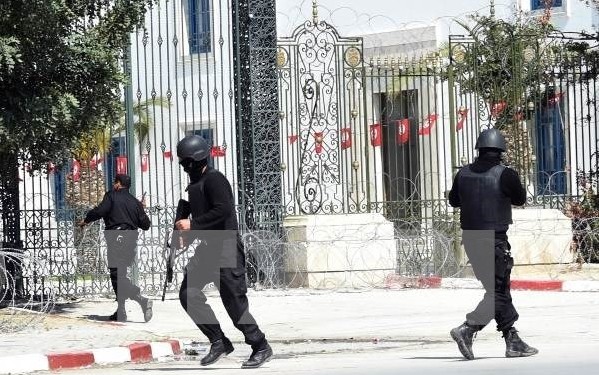 IS bekennt sich zu Anschlag in der tunesischen Hauptstadt