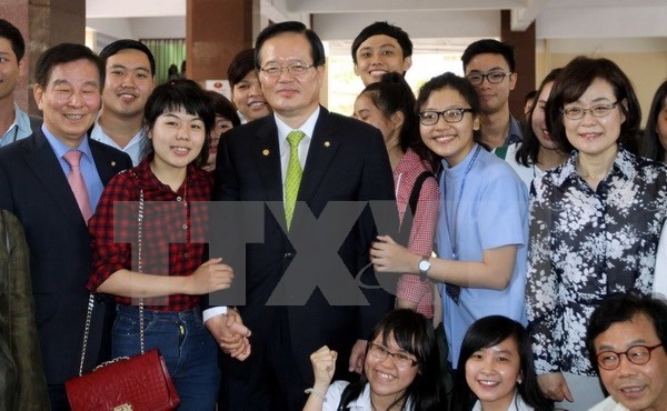 Südkoreas Parlamentspräsident Chung Ui-wha beendet Vietnambesuch