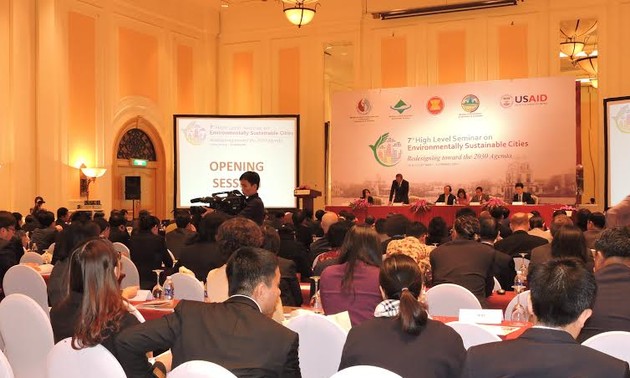 Eröffnung des ostasiatischen Gipfeltreffens über ökologische und nachhaltige Städte