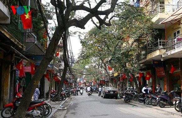 Hang Bac- Straße des einzigartigen Handwerksberufes in Hanoi