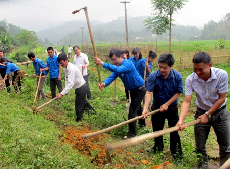 Jugendliche in Yen Bai engagieren sich für Neugestaltung ländlicher Räume