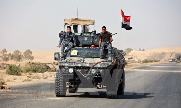 Irakische Streitkräfte bewegen sich zum ersten Mal über Stadtgrenze von Mossul 
