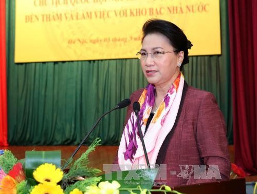 Parlamentspräsidentin Nguyen Thi Kim Ngan tagt mit Vertretern der Staatskasse