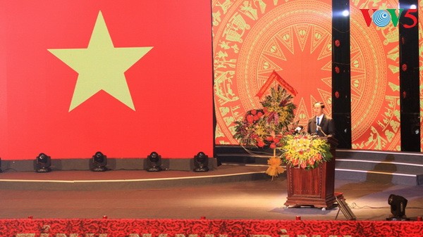 Staatspräsident nimmt an Feier zum 25. Jahrestag zur Wiedergründung der Provinz Ninh Binh teil