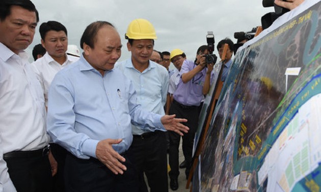 Weitere Aktivitäten des Premierministers Nguyen Xuan Phuc in Provinz Ba Ria-Vung Tau