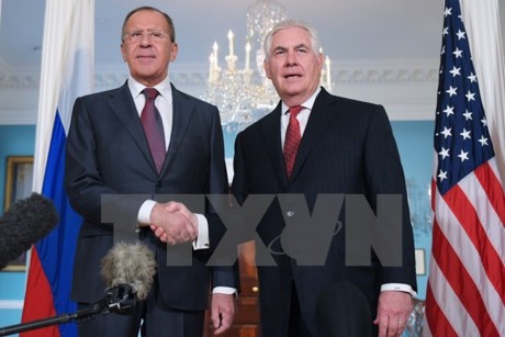 Russischer und US-Amerikanischer Außenminister telefonieren über die Atomfrage Irans und Nordkoreas