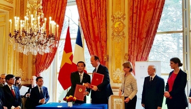 Technology cooperation, leverage for Vietnam and France ties