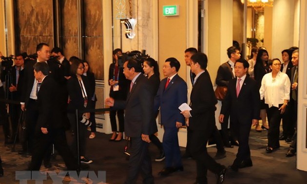 Vietnam nimmt an Außenministerkonferenz der ASEAN teil