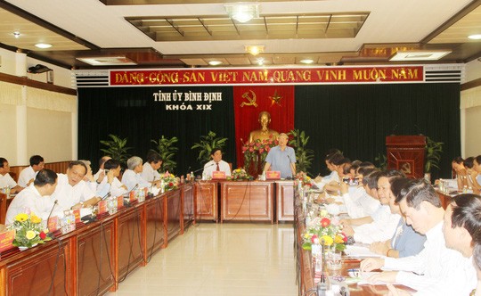 Leiter des Sekretariats tagt mit Leitern der Provinz Binh Dinh