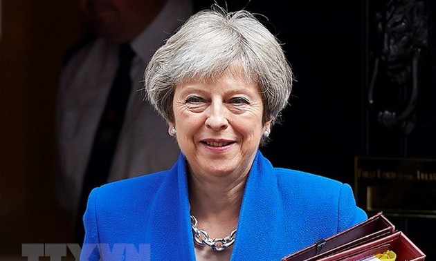 Britische Premierministerin gewinnt bei Abstimmung im Unterhaus