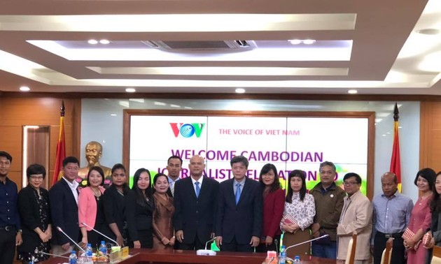 Die Stimme Vietnams wird dem kambodschanischen Radiosender technische Unterstützung weiter anbieten