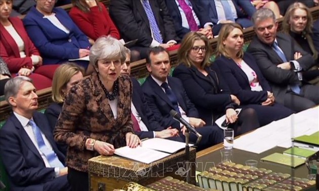 Brexit: Britisches Unterhaus befragt Premierministerin Theresa May