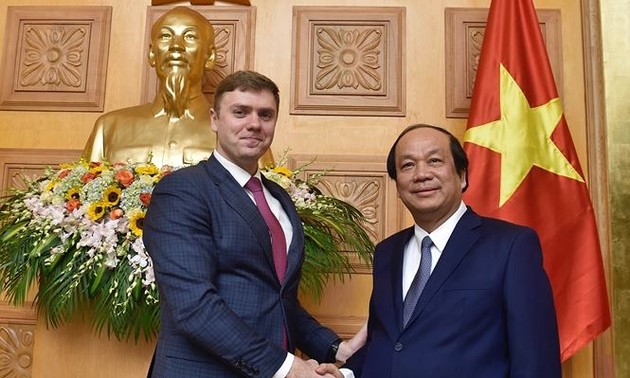 Vietnam und Russland verstärken Zusammenarbeit in Bau und Förderung der elektronischen Regierung