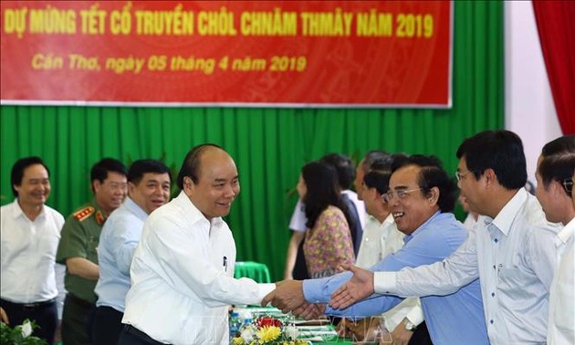 Premierminister Nguyen Xuan Phuc tagt mit der Leitung der Provinzen im Mekong-Delta