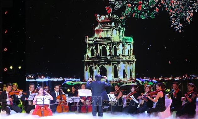 Kunstprogramm “Die friedliche Sinfonie” von Hanoi