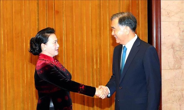 Parlamentspräsidentin Nguyen Thi Kim Ngan trifft den Vorsitzenden des Landeskomitees der PKKCV 
