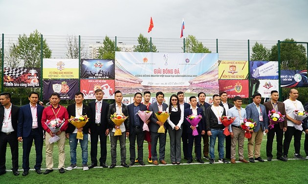 Eröffnung des Fußballturniers der vietnamesischen Gemeinschaft in Russland