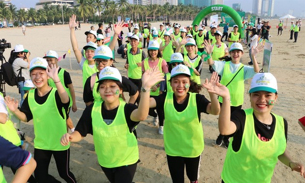 Marathon- und Staffellauf unter Motto „Für den Frieden der Kinder” in Da Nang