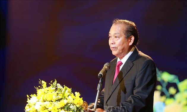 Vizepremierminister Truong Hoa Binh: günstige Bedingungen für Rechtsanwälte schaffen