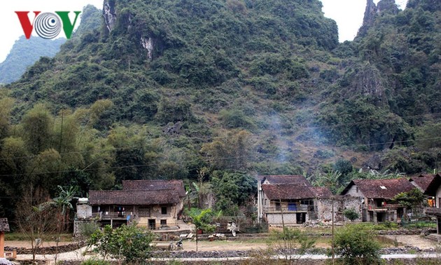Authentischer Tourismus im Stein-Dorf Khuoi Ky