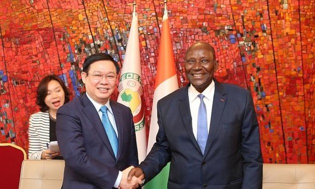 Vizepremierminister Vuong Dinh Hue trifft den Vizepräsidenten der Elfenbeinküste