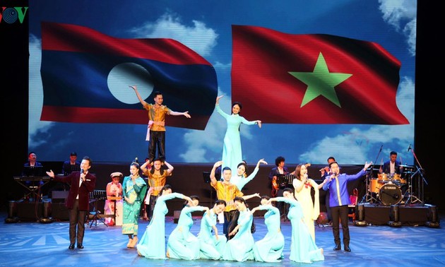 Eröffnung der vietnamesischen Kulturwoche in Laos 2019