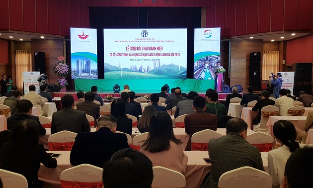 Hanoi ehrt 32 Stätten und Einrichtungen, die grüne Energie benutzen