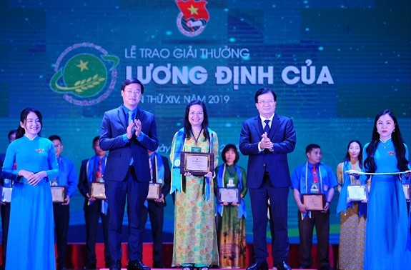 34 hevorragende Bauern werden mit Luong-Dinh-Cua-Preis geehrt