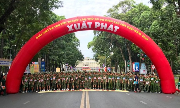 Zahlreiche Aktivitäten zum 75. Gründungstag der vietnamesischen Volksarmee
