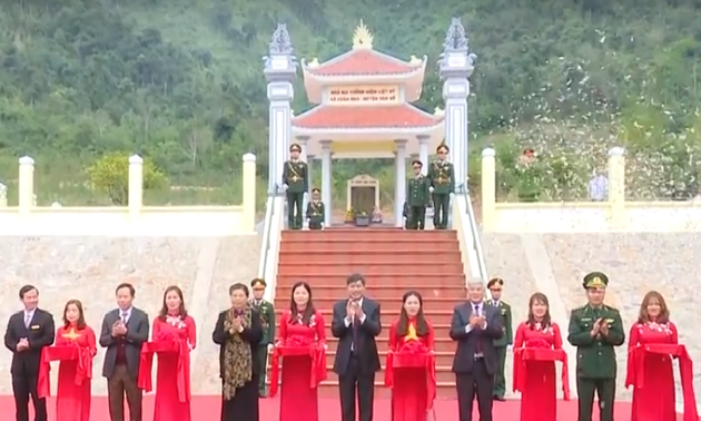 Vizeparlamentspräsidentin Tong Thi Phong besucht Provinz Son La