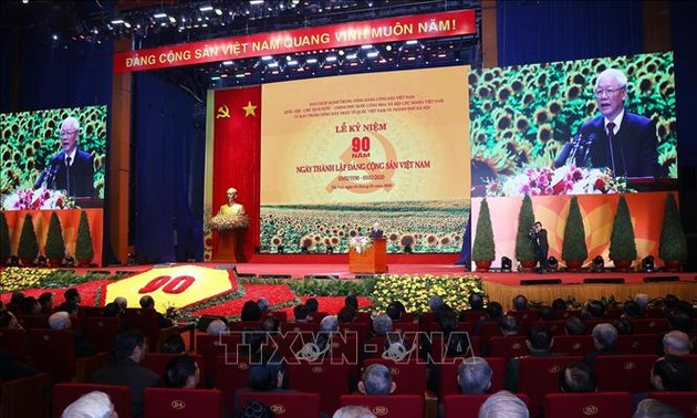 Feier zum 90. Gründungstag der Kommunistischen Partei Vietnams in Hanoi
